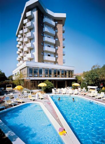 Hotel Alexandra Plaza 4*