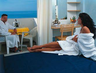 Alexandra Plaza Hotel 4*